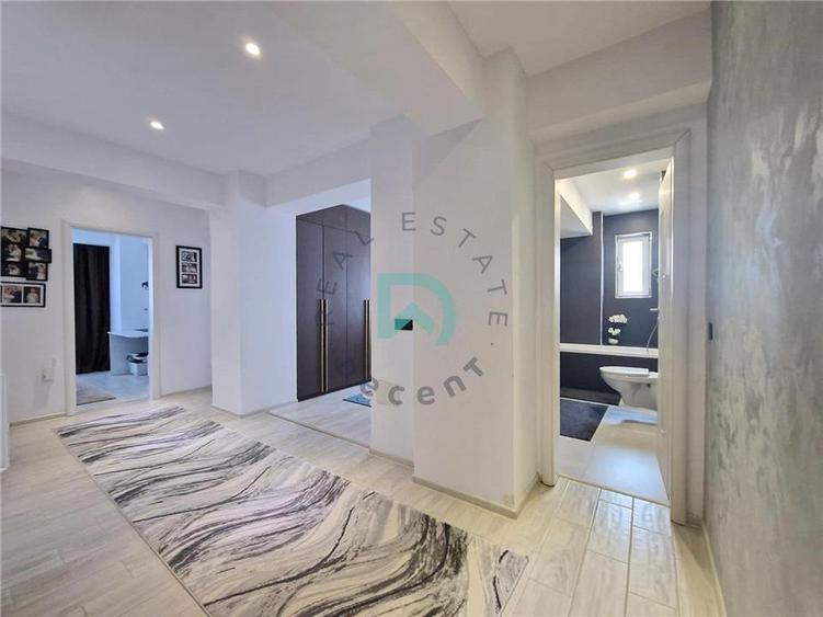 Apartament cu 4 camere decomandat, mobilat în Tractorul