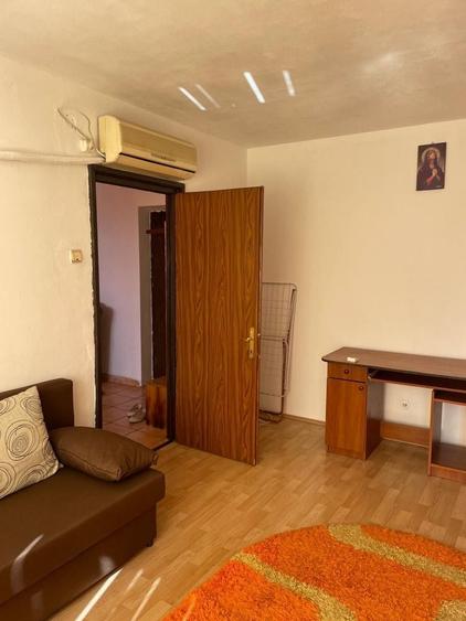 Inchiriez Apartament 2 Camere - 2