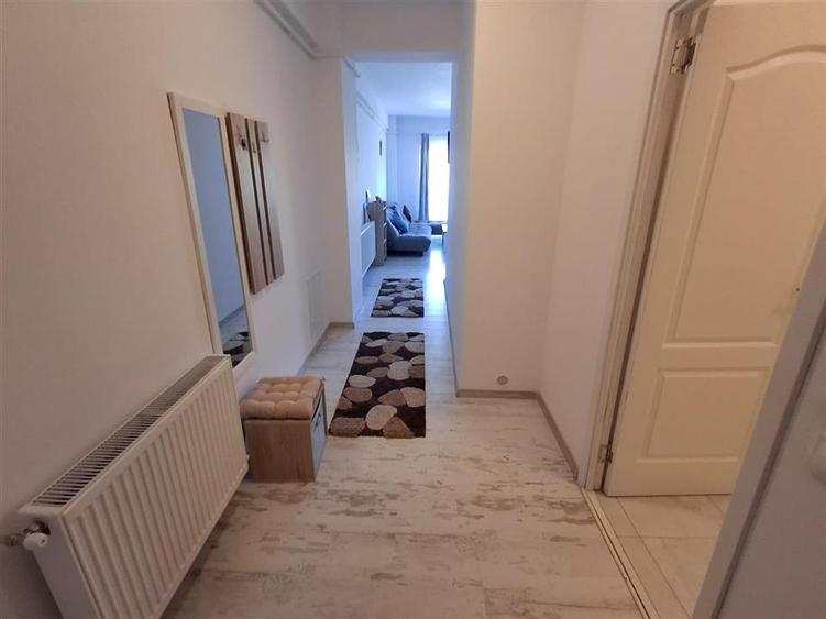 Apartament cu 2 camere semidecomandat în Exterior Sud