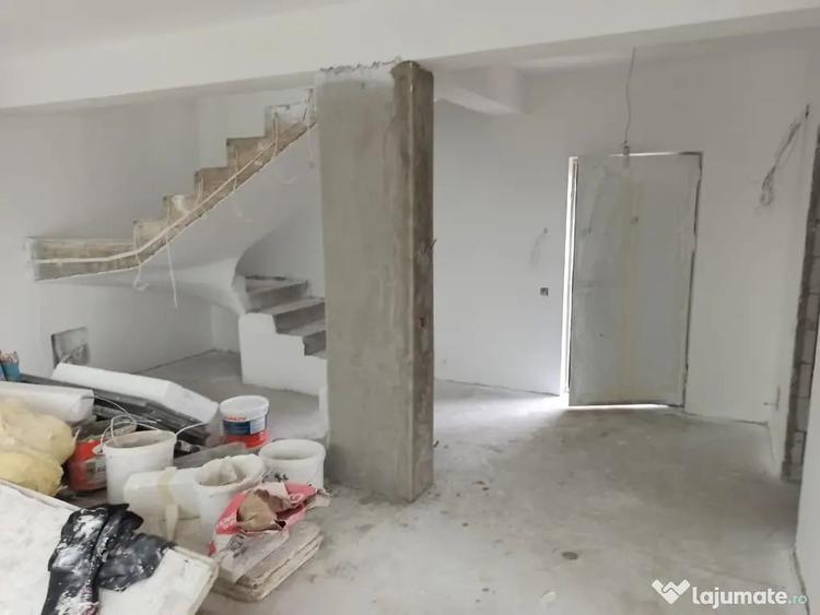 Casă cu 3 camere cu Teren 257 Mp în Central