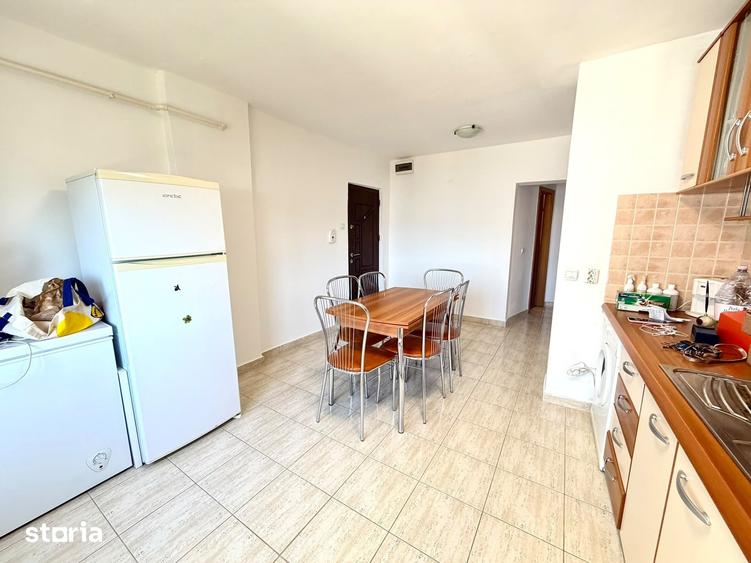 Apartament cu 3 camere în Mioriței