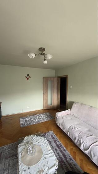 Apartament cu 3 camere decomandat în Ștrand