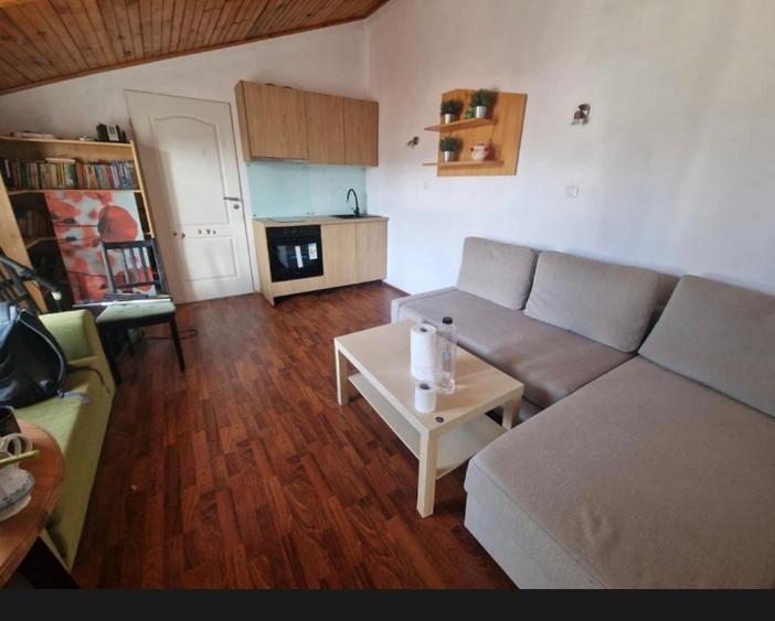Apartament cu 3 camere decomandat, mobilat în Ultracentral