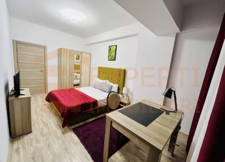 Apartament cu 3 camere semidecomandat, mobilat în Mamaia-Sat