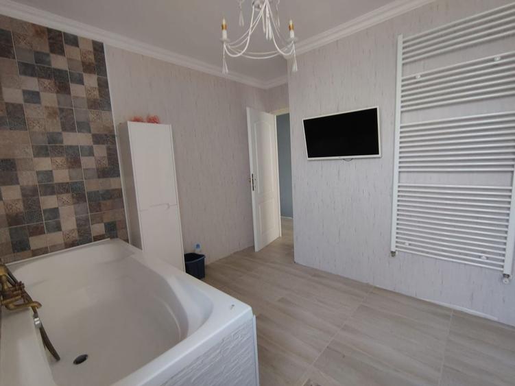 Casă individuală cu 4 camere cu Piscina în Corbeanca