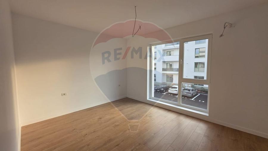 Apartament cu 2 camere decomandat în Tunari