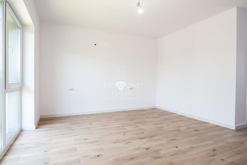 Duplex cu 4 camere cu Canalizare în Pipera