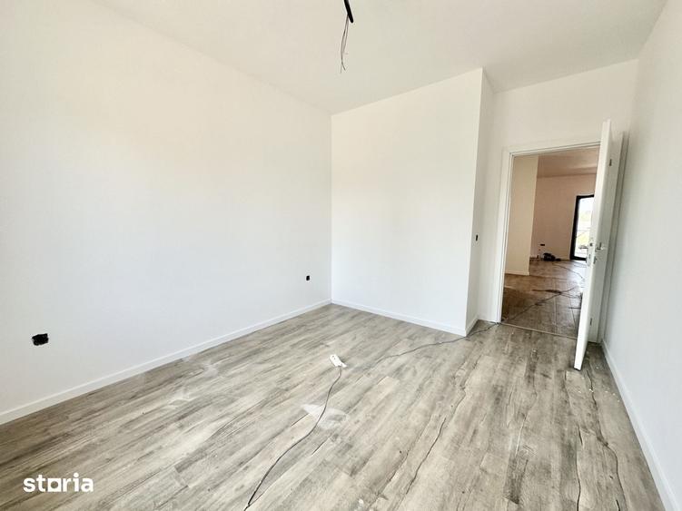 Casă cu 3 camere cu Teren 332 Mp în Albina