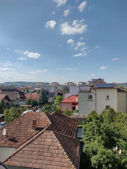 Garsonieră decomandată în Central
