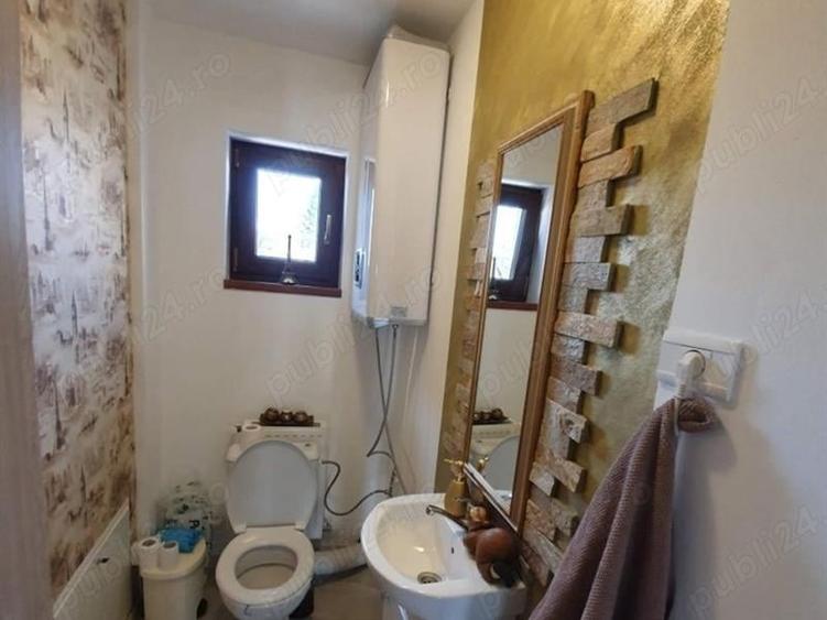 Casă individuală cu 4 camere cu Teren 390 Mp în Bariera Vâlcii