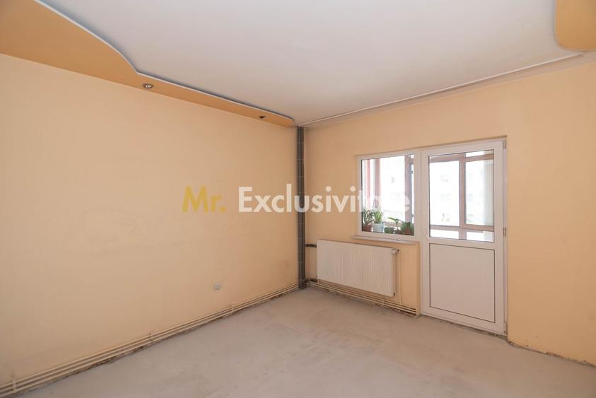 Apartament cu 3 camere decomandat în Prundu