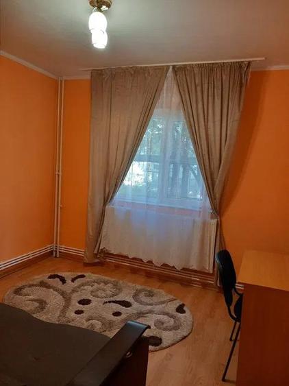 Apartament cu 2 camere decomandat, mobilat în Galata
