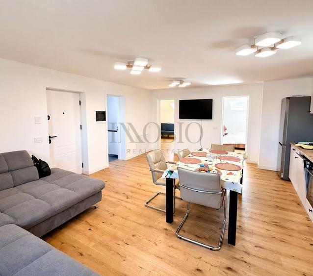 Apartament cu 3 camere semidecomandat, mobilat în Primăverii