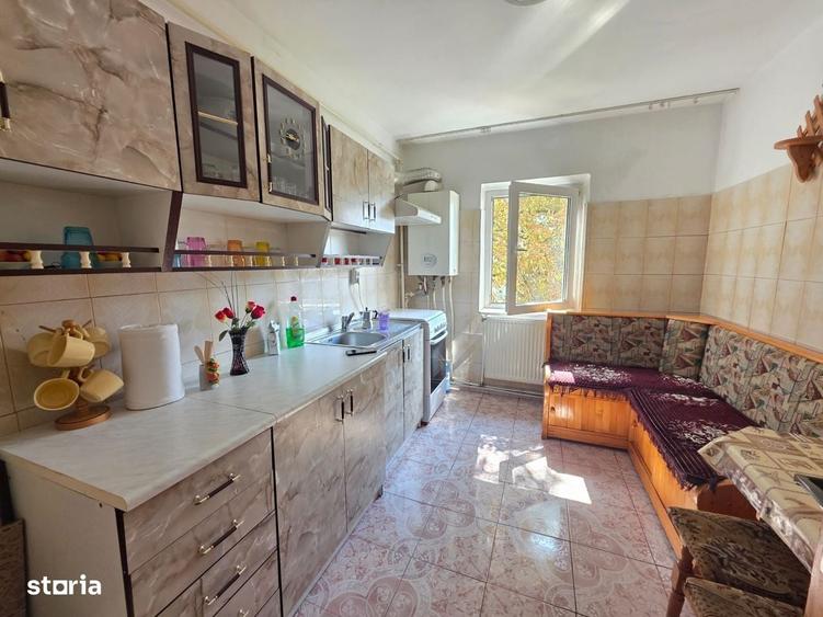 Apartament cu 3 camere în Central