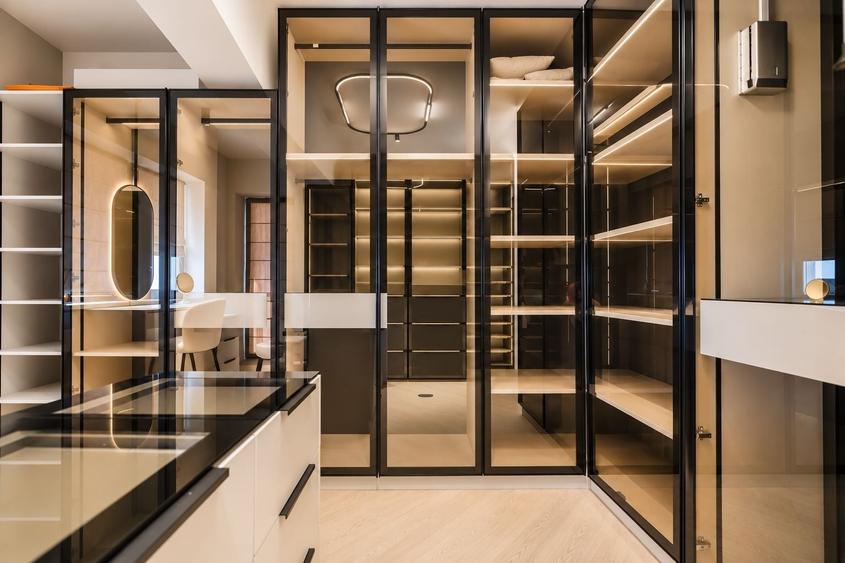 Apartament cu 3 camere decomandat, mobilat în Herăstrău