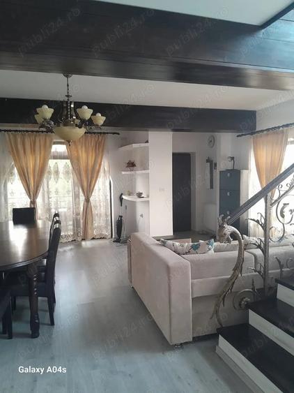 Casă cu 5 camere cu Teren 209 Mp în Central