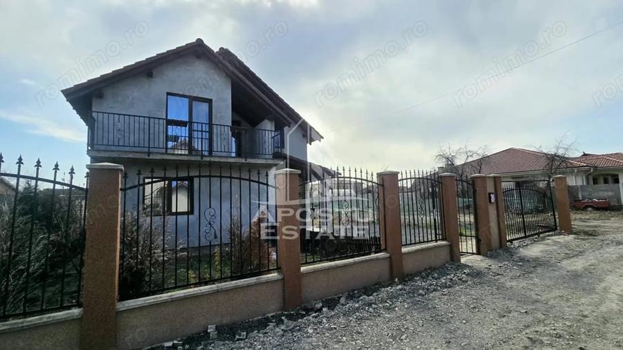 Casă cu 4 camere cu Teren 500 Mp în Șag