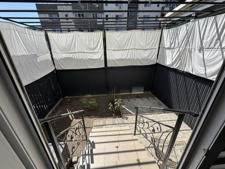 Casă cu 4 camere în Titan