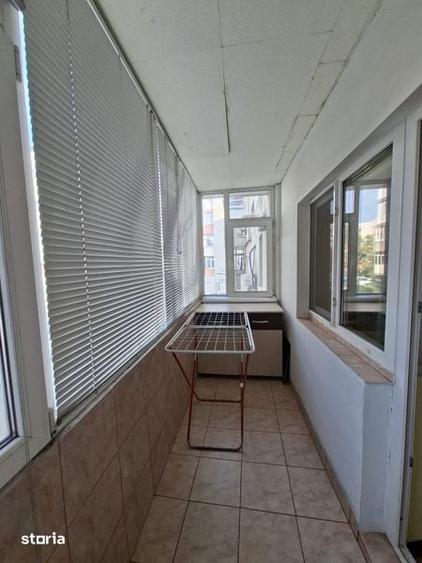 Vand apartament 3 camere decomandat - 8