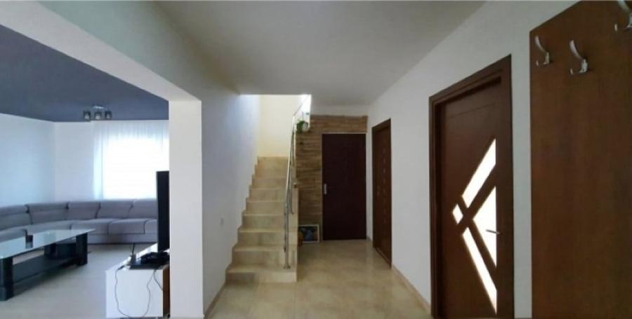 Vila, 3 camere,constructie 2014, teren 547mp, Negoiesti, 185.000euro - 3