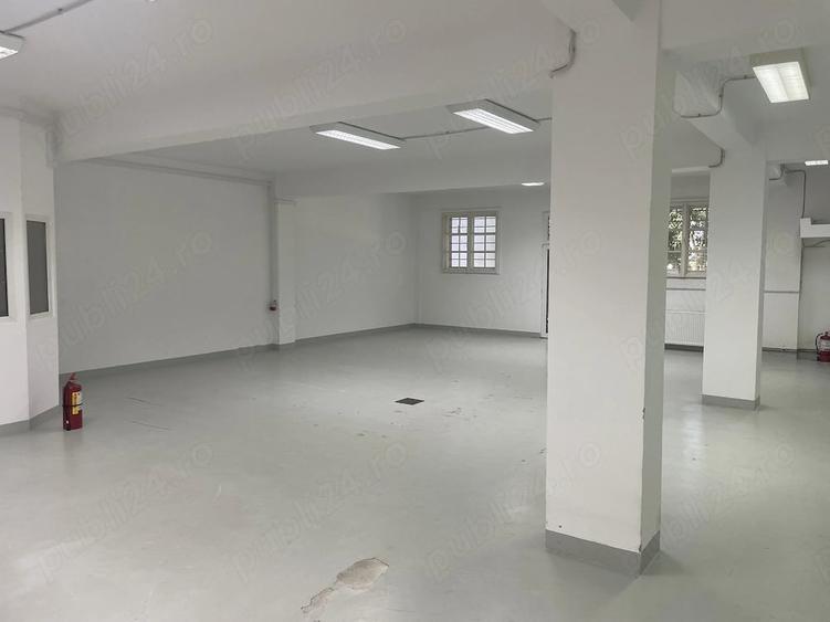 Spațiu comercial, de 214 mp, în Freidorf