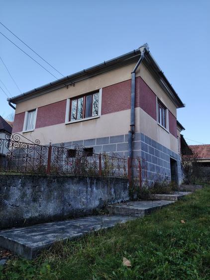 Casă cu 3 camere în Exterior Vest