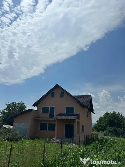 Casa de vanzare Roznov Slobozia Neamt - 1