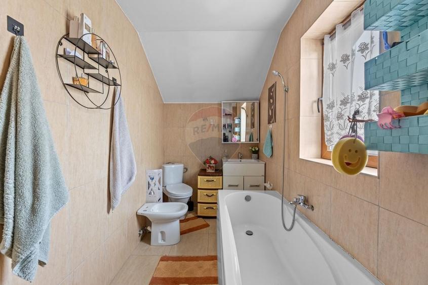 Casă individuală cu 3 camere cu Teren 450 Mp în Sud