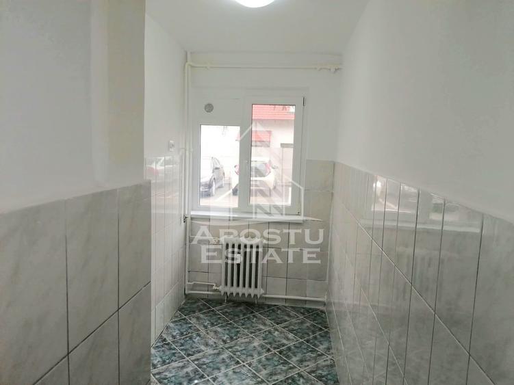 Apartament semidecomandat, renovat,2 camere,parter,Bulevardul Cetatii - 2