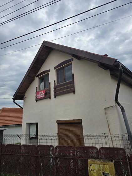 Casă cu Teren 2300 Mp în Peștișu Mare