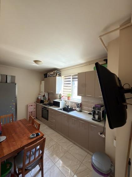 Apartament cu 2 camere semidecomandat în Măgurele