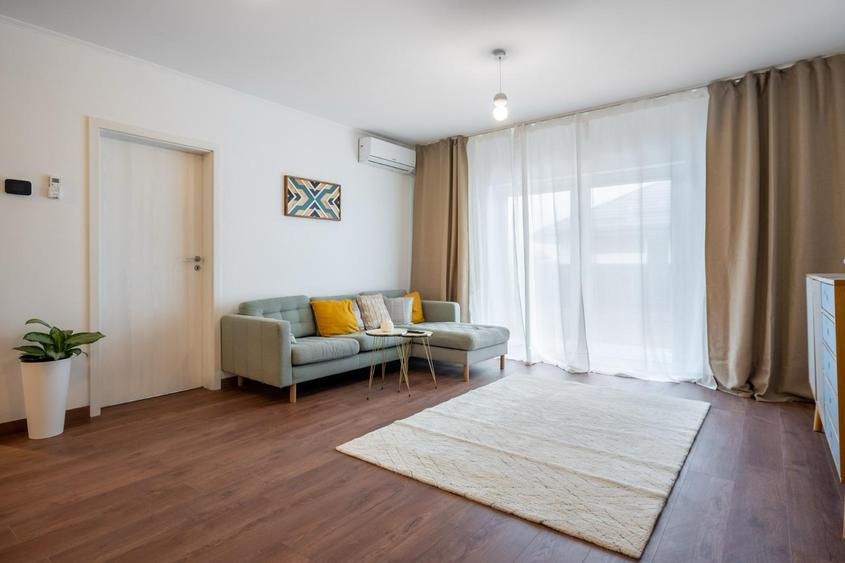 Casă individuală cu 4 camere cu Teren 680 Mp în Săbăreni