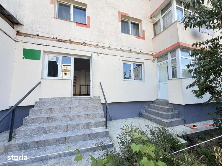 Spațiu comercial, de 120 mp, în Central