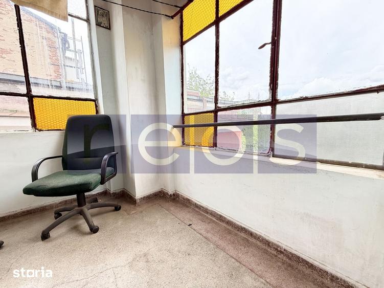 Apartament cu 3 camere în Decebal