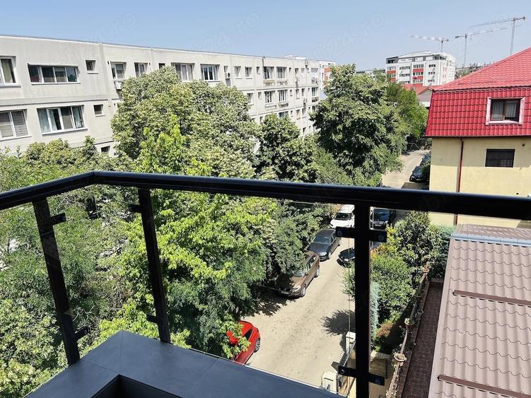 Apartament cu 2 camere decomandat în Ozana