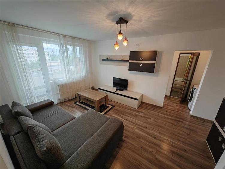 Apartament cu 2 camere semidecomandat, mobilat în Astra