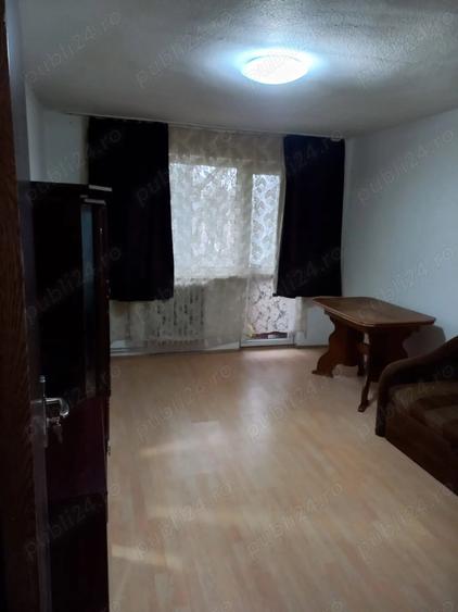 Apartament cu 2 camere nedecomandat în Dâmbu Pietros