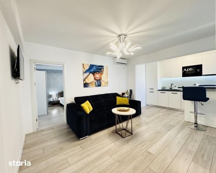 Apartament cu 3 camere semidecomandat în Nord