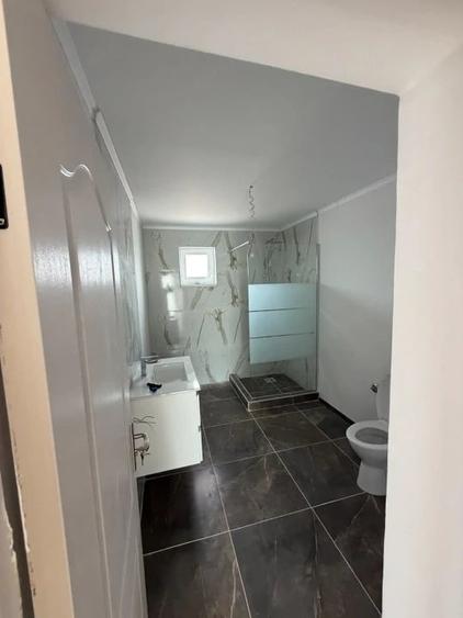 Casă cu Teren 307 Mp în Malu Mare