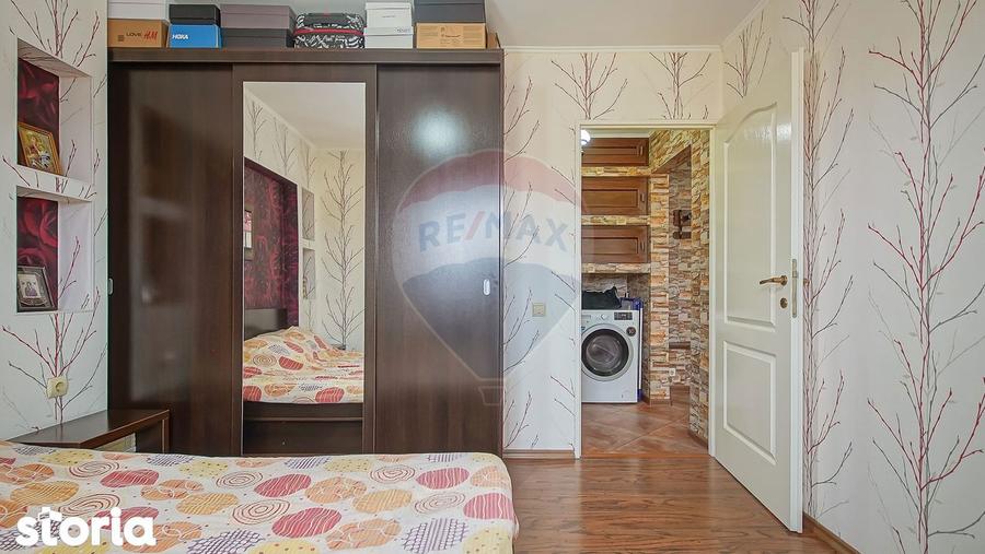 Apartament cu 2 camere decomandat în Triaj