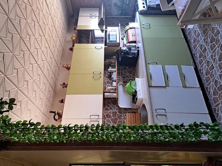 Apartament cu 2 camere semidecomandat în Pod