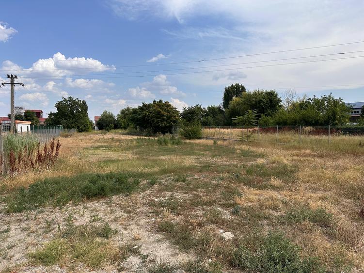 Teren Construcții intravilan de 4645 mp, în Exterior Sud