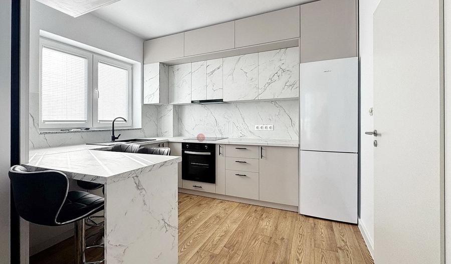 Apartament cu 2 camere decomandat în Bartolomeu