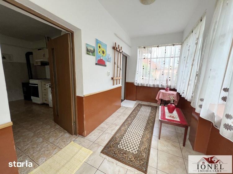 Casă cu 4 camere cu Teren 486 Mp în Șona