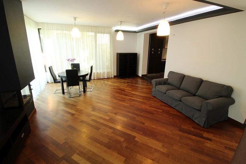 Casă individuală cu 5 camere cu Canalizare în Pipera