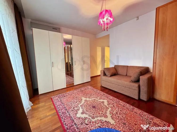 Apartament cu 3 camere decomandat în Nordului