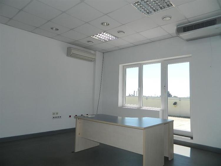 Birou, de 265 mp, în Central