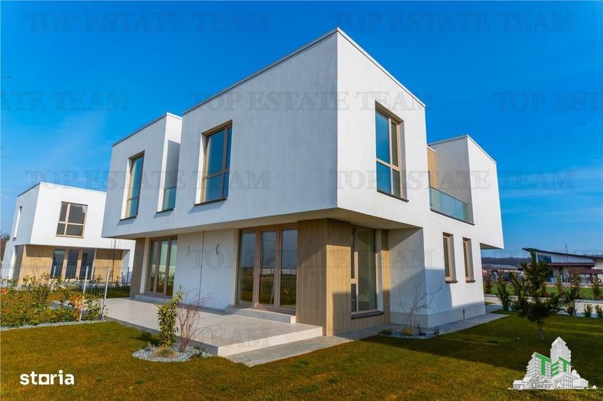 Casă cu 4 camere în Ostratu