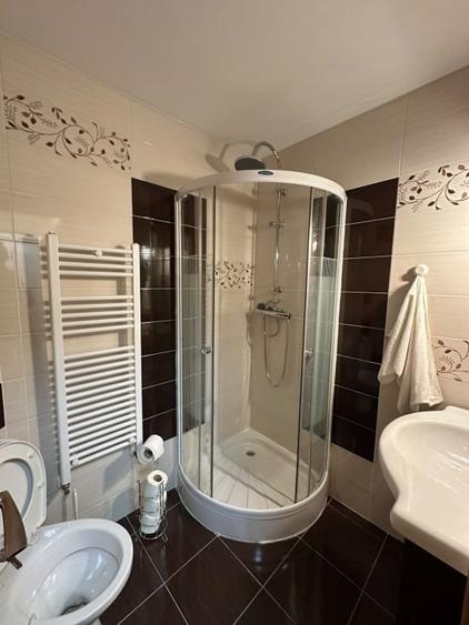 Apartament cu 4 camere decomandat, mobilat în Gării
