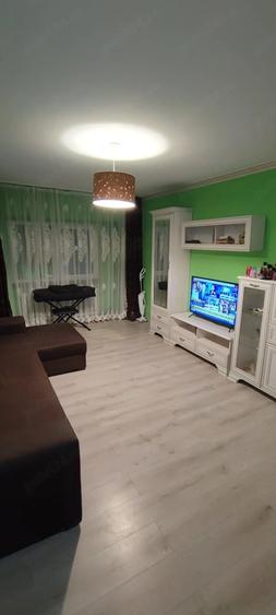 Apartament cu 4 camere decomandat în Dacia